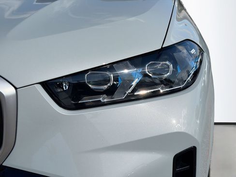 Certified 2025 BMW X5 xDrive40i image 10