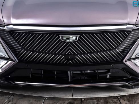 Used 2024 Cadillac Lyriq Luxury image 9