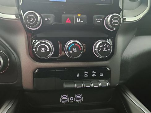 New 2026 RAM 1500 4x4 Crew Cab image 25