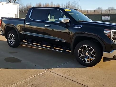 Used 2024 GMC Sierra 1500 SLT w/ SLT Premium Plus Package AWD/4WD image 2