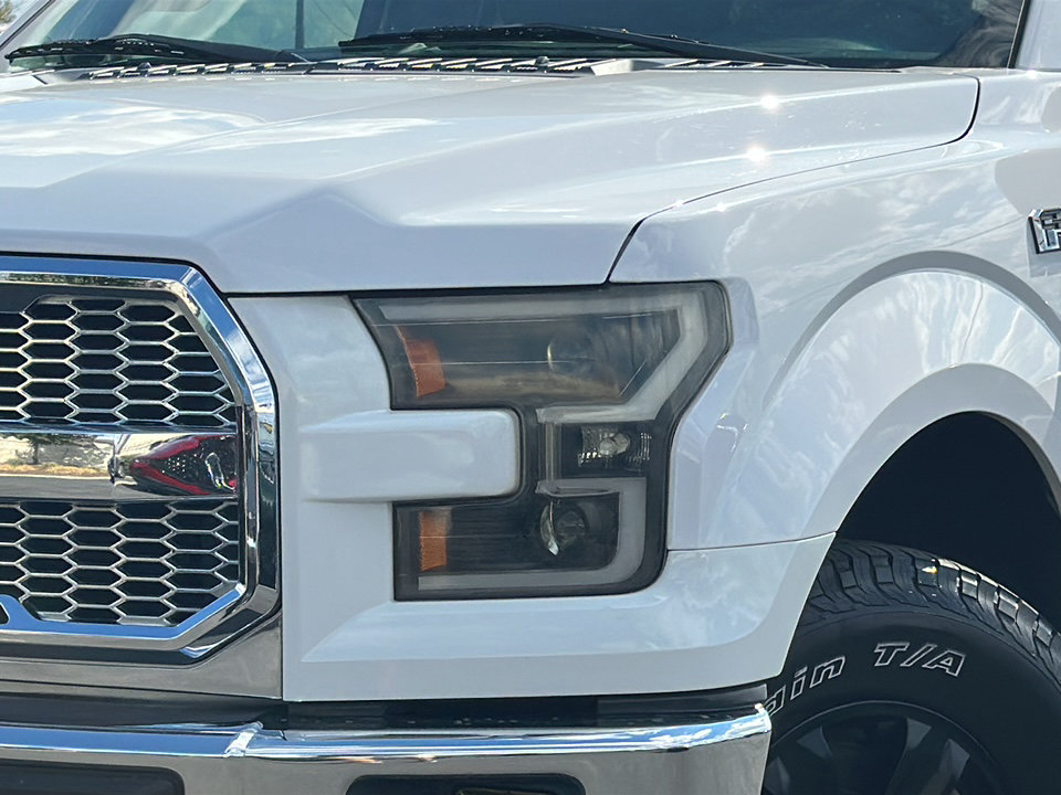 Used 2017 Ford F150 XLT w/ Max Trailer Tow Package AWD/4WD image 4