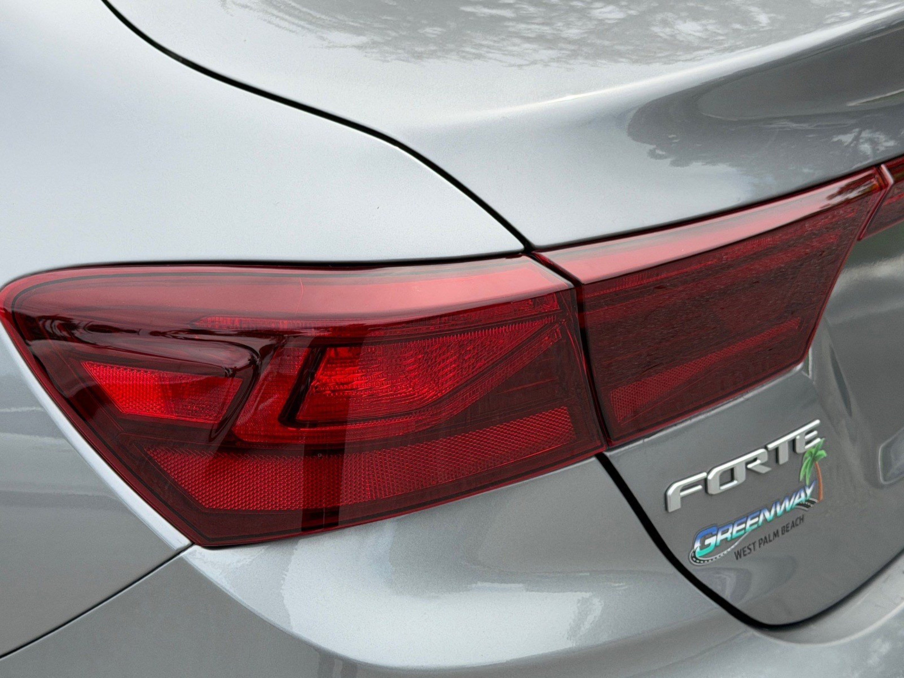 Certified 2024 Kia Forte LXS w/ LXS Technology Package FWD image 12