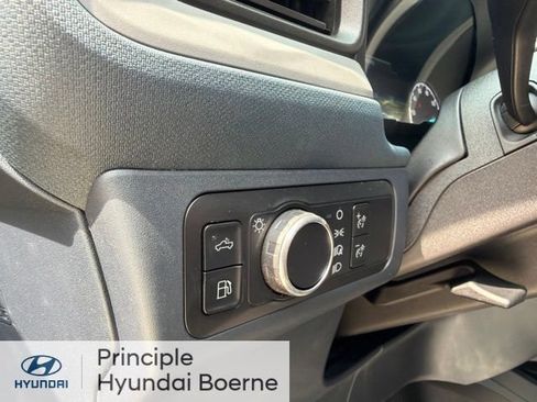 Used 2024 Ford Maverick Lariat w/ Black Appearance Package FWD image 22
