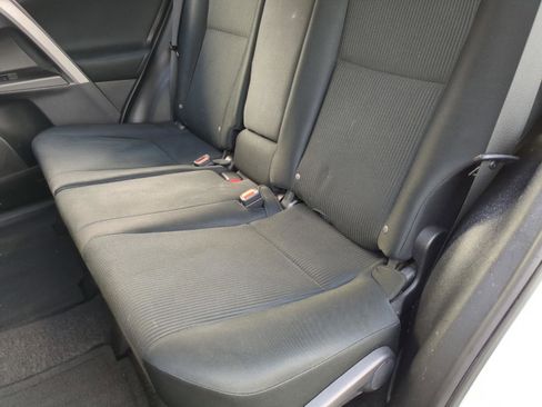 Used 2016 Toyota RAV4 LE image 21