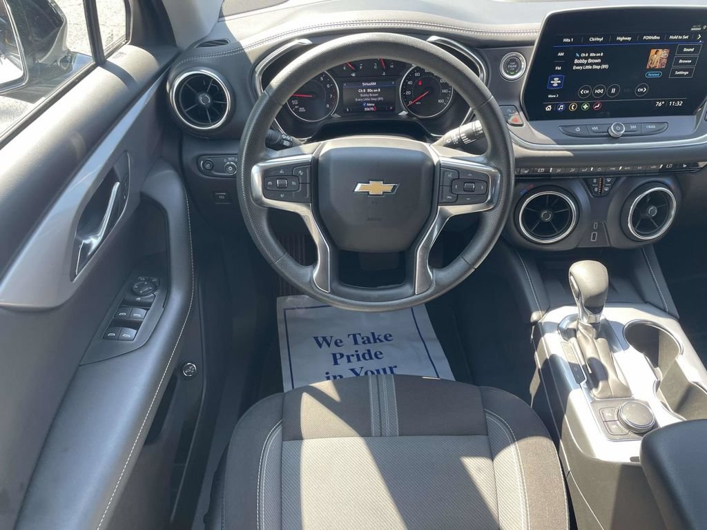 Used 2024 Chevrolet Blazer LT w/ Convenience Package FWD image 22