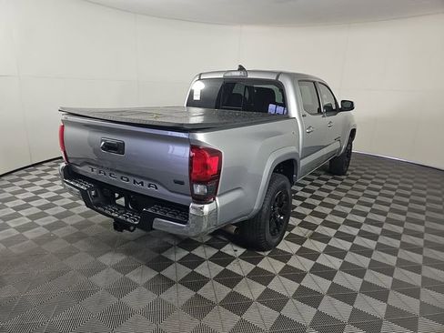 Used 2019 Toyota Tacoma SR5 RWD image 2