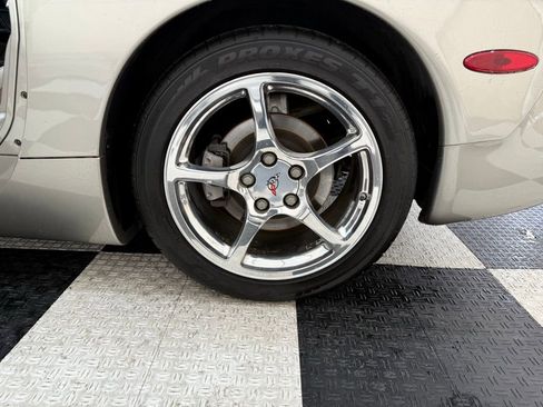 Used 2000 Chevrolet Corvette Convertible w/ Memory Pkg image 10