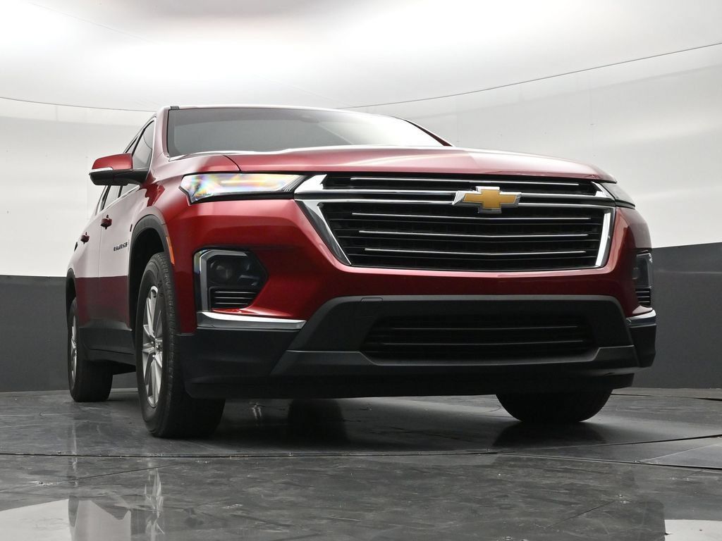 Used 2023 Chevrolet Traverse LT FWD image 26
