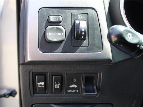 Used 2008 Toyota Matrix FWD image 15