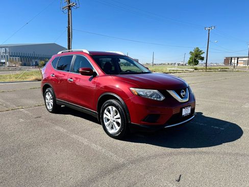 Used 2015 Nissan Rogue SV AWD/4WD image 3