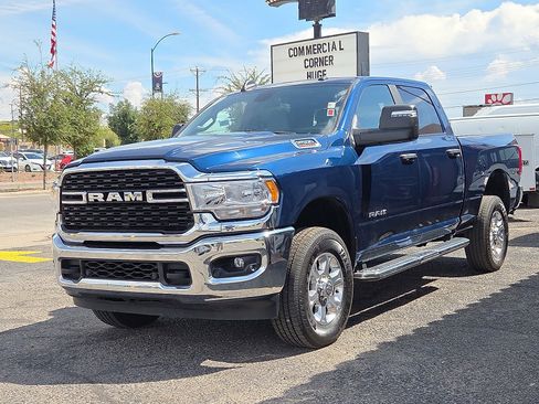 Used 2024 RAM 2500 Big Horn w/ Level 2 Equipment Group image 2
