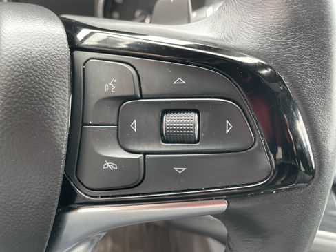 Used 2023 Buick Enclave Essence w/ Experience Buick Package image 35