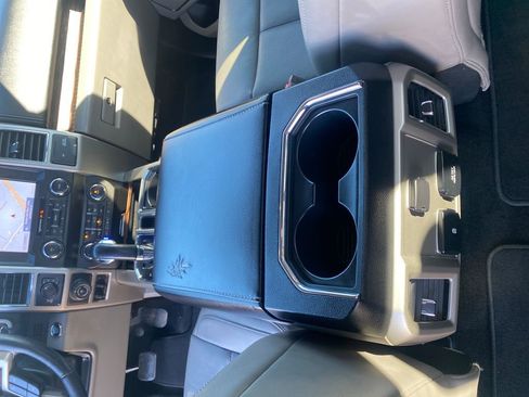 Used 2020 Ford F150 Lariat image 24