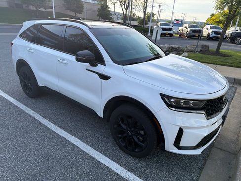 Used 2022 Kia Sorento SX AWD/4WD image 2