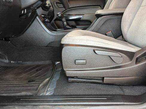 Used 2019 Chevrolet Colorado W/T w/ WT Convenience Package image 20