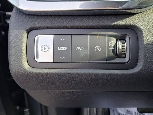 New 2026 GMC Acadia Elevation w/ Elevation Premium Package AWD/4WD image 36