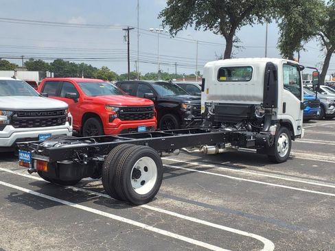 New 2025 Chevrolet Low Cab Forward 5500XG image 4