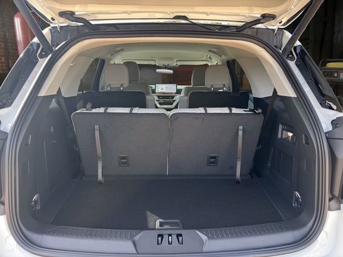 New 2026 Ford Explorer Active image 10