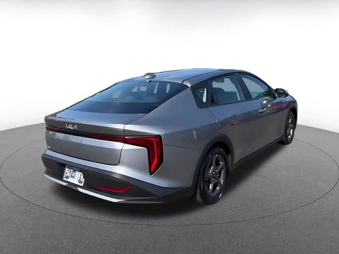 Used 2025 Kia K4 FWD image 15