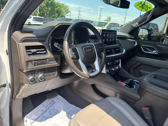 Certified 2021 GMC Yukon SLT w/ SLT Premium Package AWD/4WD image 10