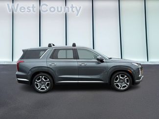 Used 2023 Hyundai Palisade Limited FWD video 2