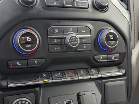 Used 2022 Chevrolet Silverado 1500 RST w/ Z71 Off-Road Package image 21