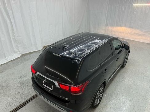 Used 2019 Mitsubishi Outlander SEL image 34