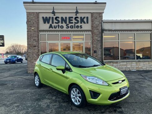 Used 2012 Ford Fiesta SE image 1