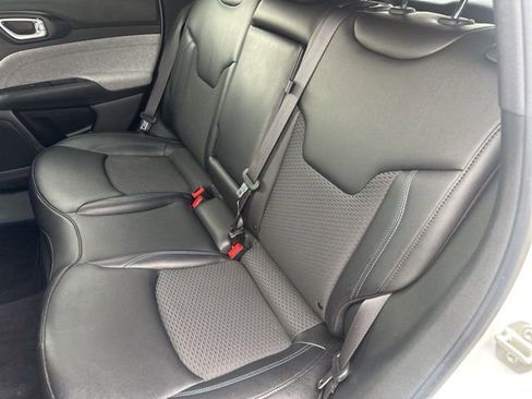 Used 2024 Jeep Compass Latitude image 7