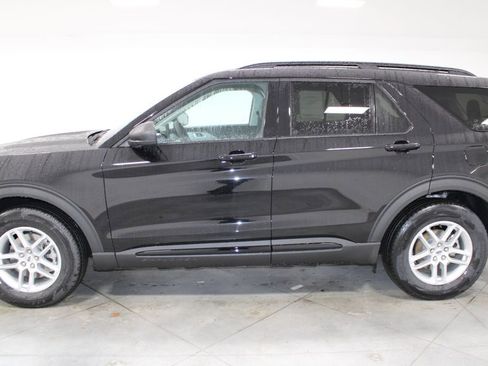 New 2026 Ford Explorer Active w/ Active Comfort Package image 5
