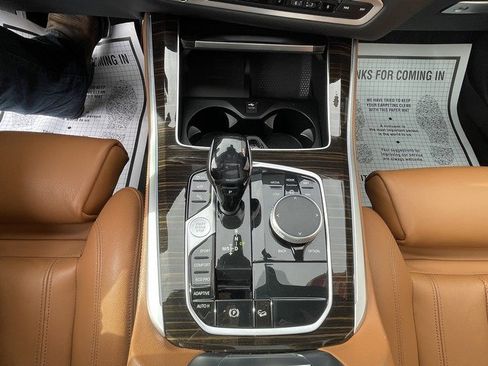 Used 2021 BMW X5 xDrive40i w/ M Sport Package image 19