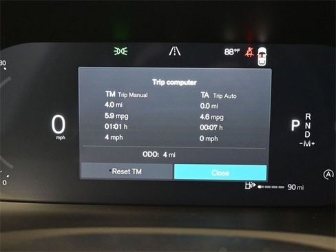 New 2026 Volvo XC90 B6 Plus w/ Protection Package Premier image 28