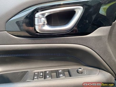 New 2025 Jeep Compass Limited w/ Sun & Sound Group image 25