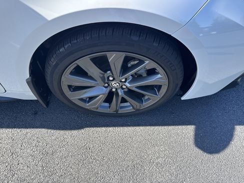 Used 2024 Toyota Corolla SE image 10