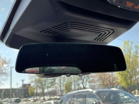 Used 2025 BMW iX xDrive50 w/ Sport Package image 28