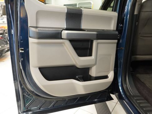 Used 2017 Ford F150 XLT AWD/4WD image 23