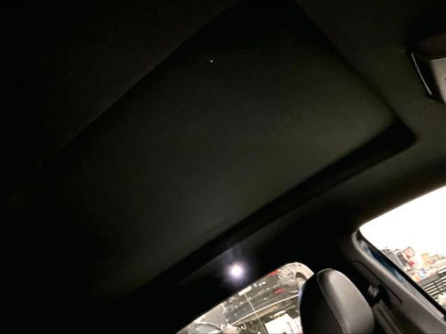 Used 2020 Volkswagen Atlas Cross Sport SEL Premium image 14