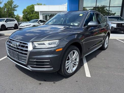 Used 2018 Audi Q5 2.0T Premium Plus w/ Premium Plus Package AWD/4WD image 2