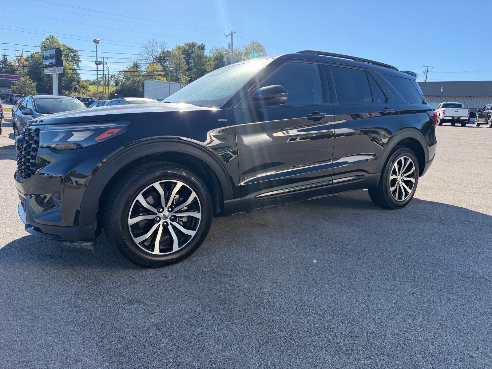 Used 2025 Ford Explorer ST-Line AWD/4WD image 7