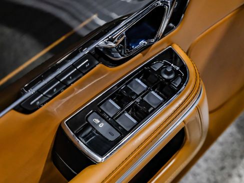 Used 2019 Jaguar XJ L Supercharged image 55