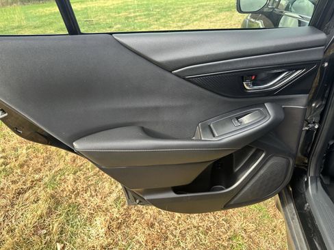 Used 2023 Subaru Outback Premium image 19