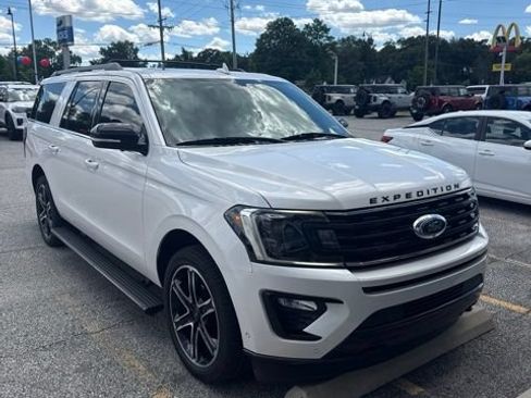Used 2019 Ford Expedition Max Limited w/ Equipment Group 303A AWD/4WD image 2