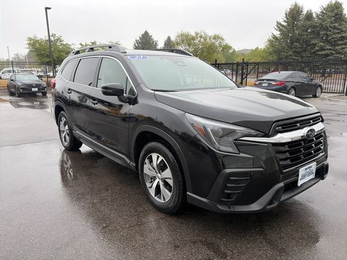 Used 2023 Subaru Ascent Premium w/ Convenience Package AWD/4WD image 3