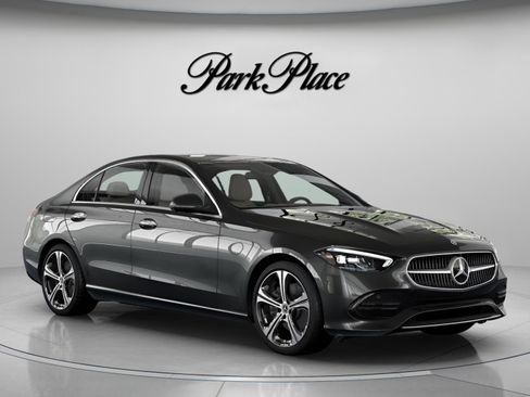Used 2022 Mercedes-Benz C 300 Sedan image 32