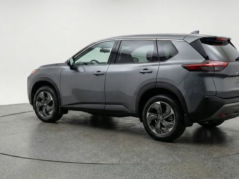 Used 2025 Nissan Rogue SV image 6