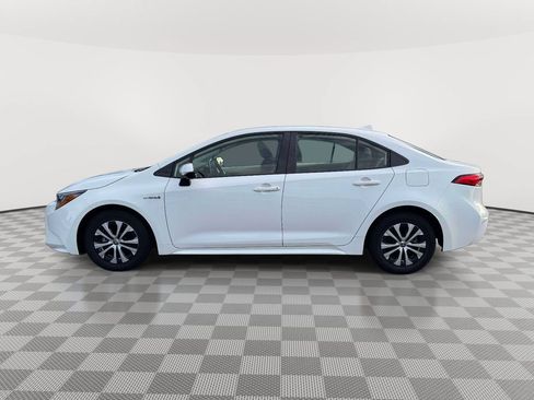 Used 2021 Toyota Corolla LE FWD image 4