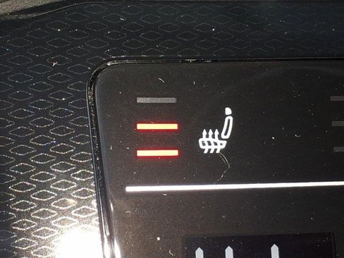 New 2026 Volkswagen Taos SEL image 20