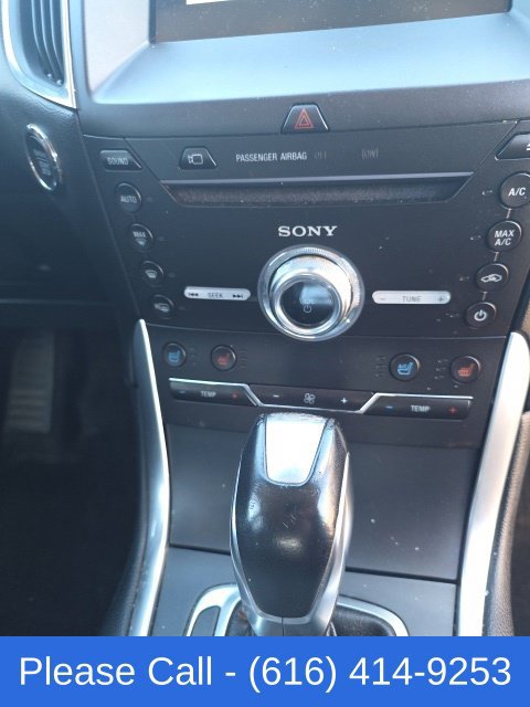 Used 2018 Ford Edge Titanium w/ Equipment Group 302A AWD/4WD image 9