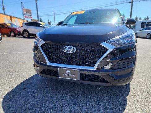 Used 2019 Hyundai Tucson SE AWD/4WD image 2