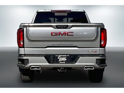 Used 2024 GMC Sierra 1500 AT4 w/ AT4 Premium Package AWD/4WD image 5